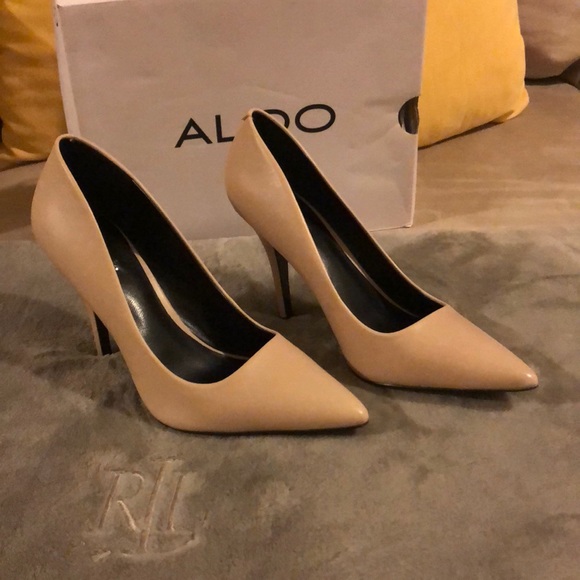 Aldo Shoes - ALDO nude pumps✨